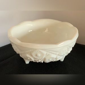 MCM MCKEE MILK GLASS 3 FOOTED BOWL